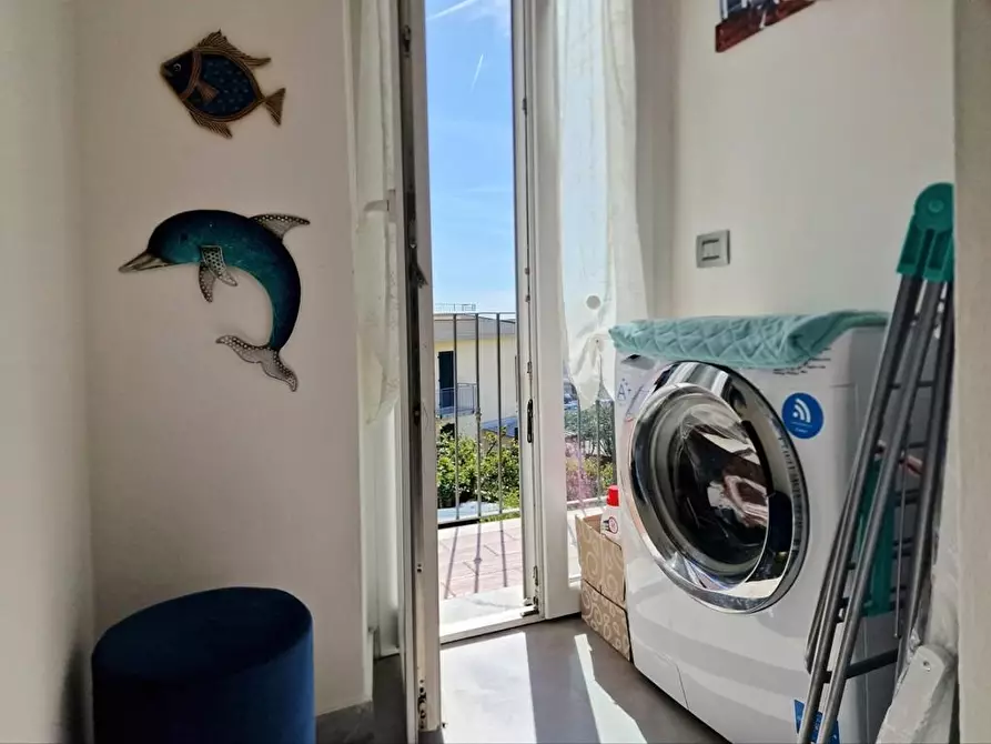 Immagine 17 di Appartamento in vendita  a Massa