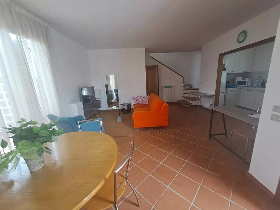 Immagine 5 di Casa bifamiliare in vendita  a Montignoso