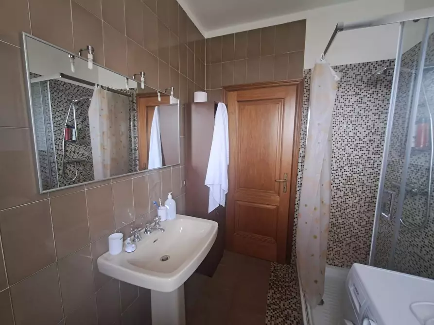 Immagine 22 di Casa bifamiliare in vendita  a Montignoso