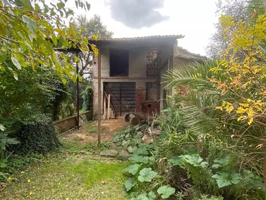 Immagine 21 di Villa in vendita  a Porcari