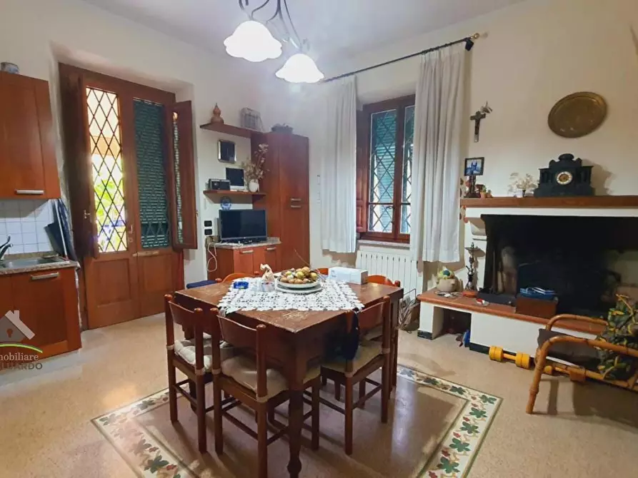 Immagine 17 di Villa in vendita  a Porcari