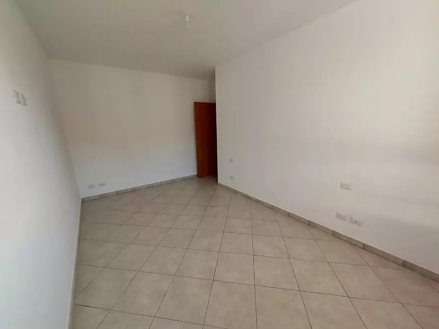 Immagine 8 di Appartamento in vendita  a Santa Maria A Monte