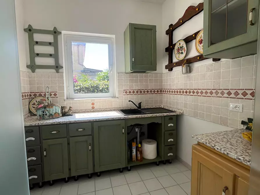 Immagine 9 di Casa indipendente in vendita  a Massa