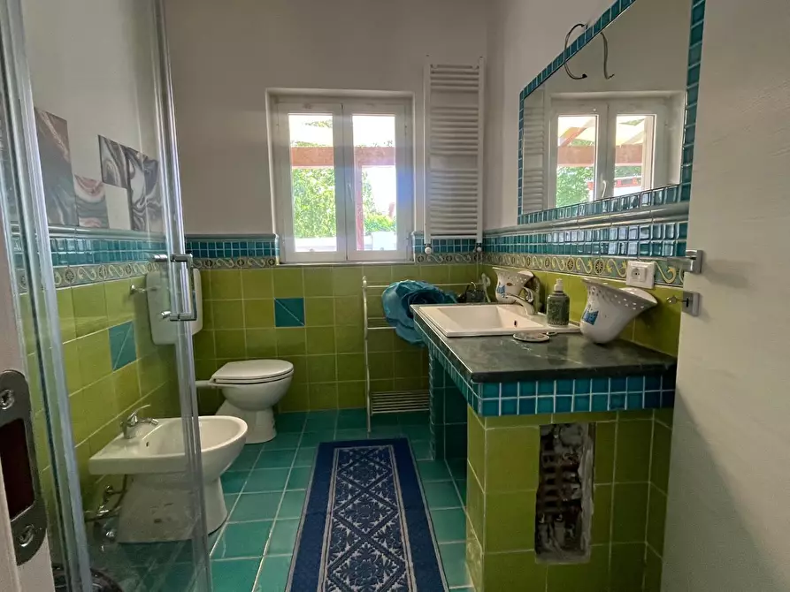 Immagine 10 di Casa indipendente in vendita  a Massa