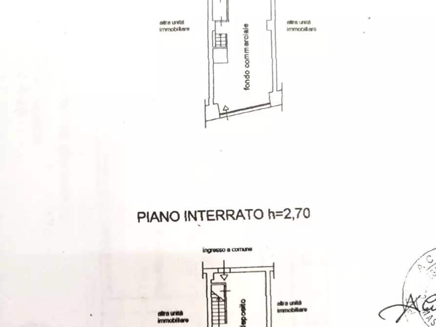 Immagine 1 di Negozio in vendita  a Massa