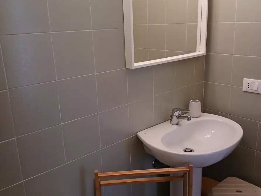 Immagine 10 di Appartamento in affitto  a Pisa