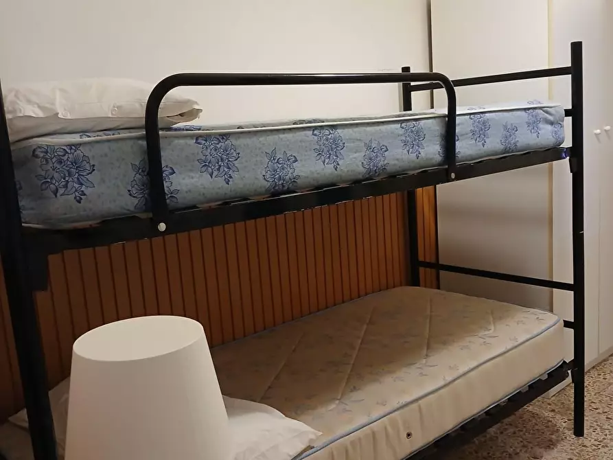 Immagine 10 di Appartamento in affitto  a Pisa