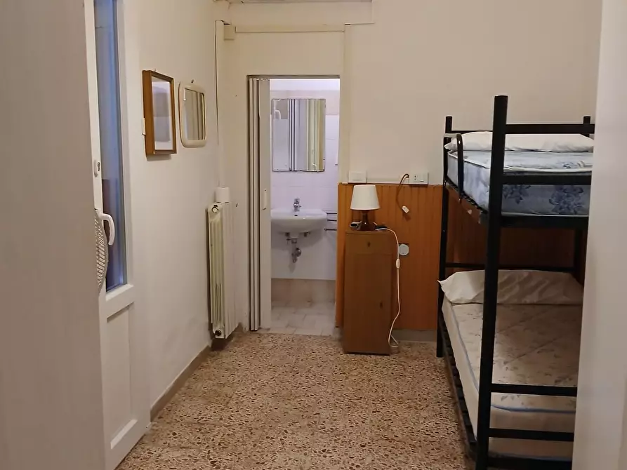 Immagine 7 di Appartamento in affitto  a Pisa