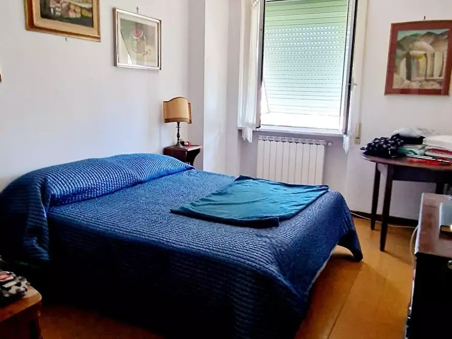 Immagine 12 di Appartamento in vendita  a Carrara