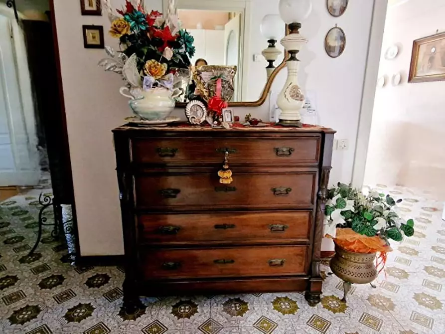 Immagine 5 di Appartamento in vendita  a Carrara