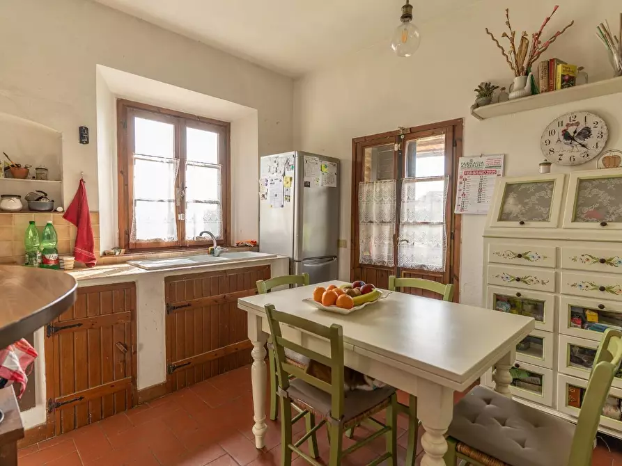Immagine 21 di Casa colonica in vendita  a Montespertoli
