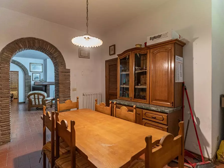 Immagine 29 di Casa colonica in vendita  a Montespertoli