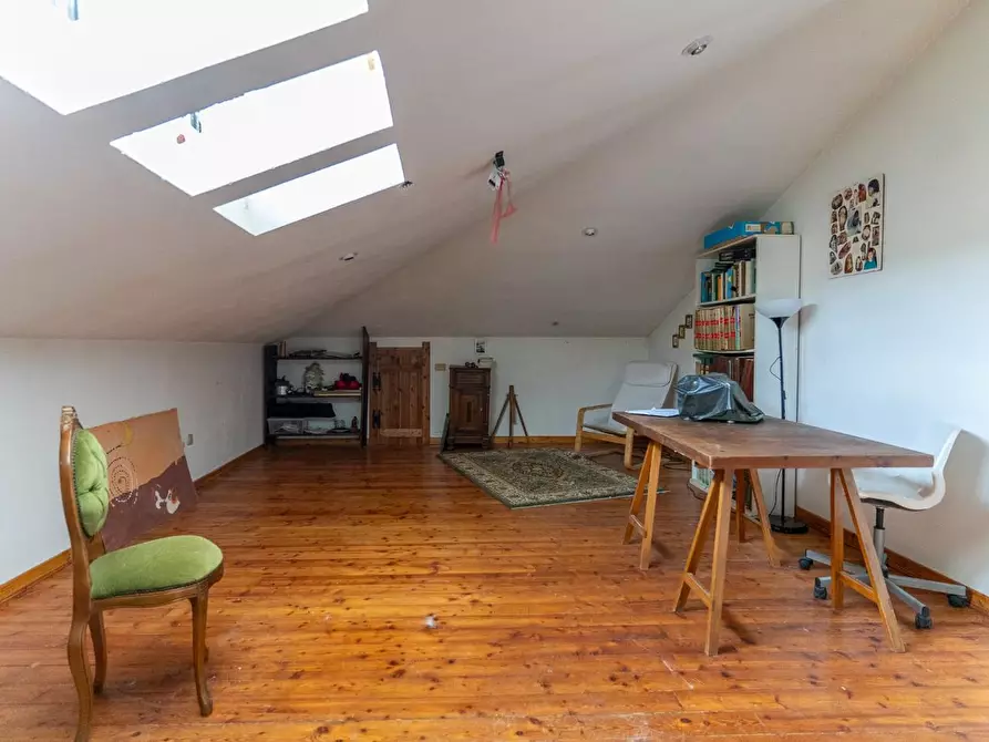 Immagine 46 di Casa colonica in vendita  a Montespertoli