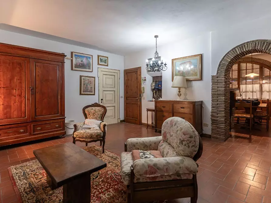 Immagine 30 di Casa colonica in vendita  a Montespertoli