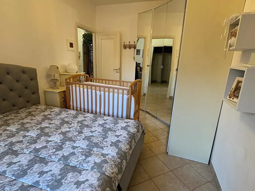 Immagine 11 di Appartamento in vendita  a Massa