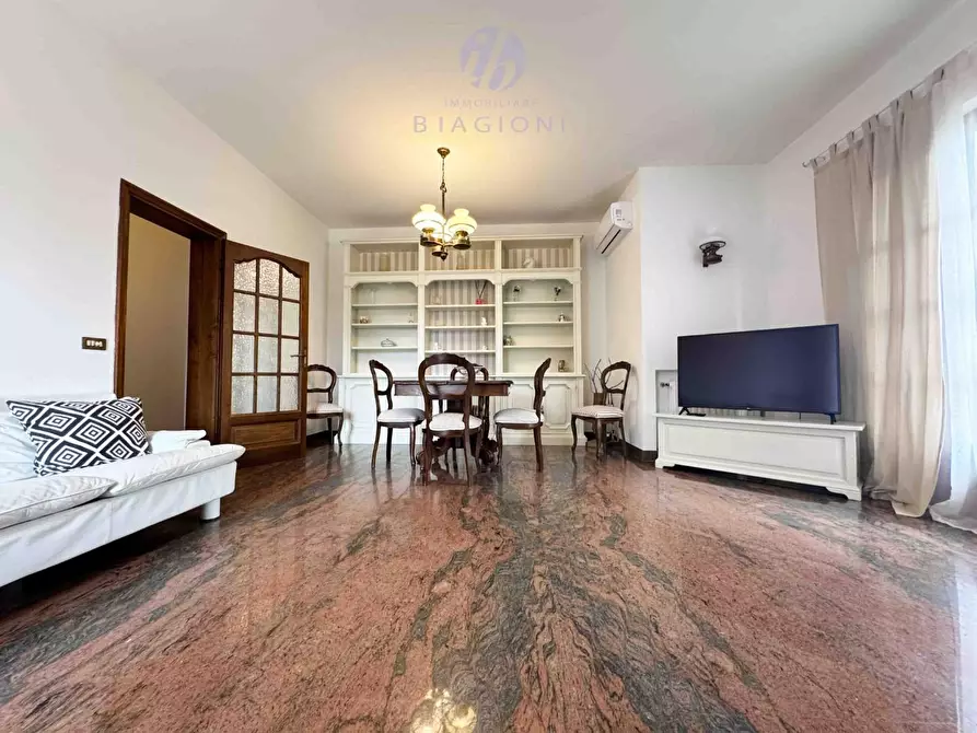 Immagine 17 di Casa indipendente in vendita  a Forte Dei Marmi