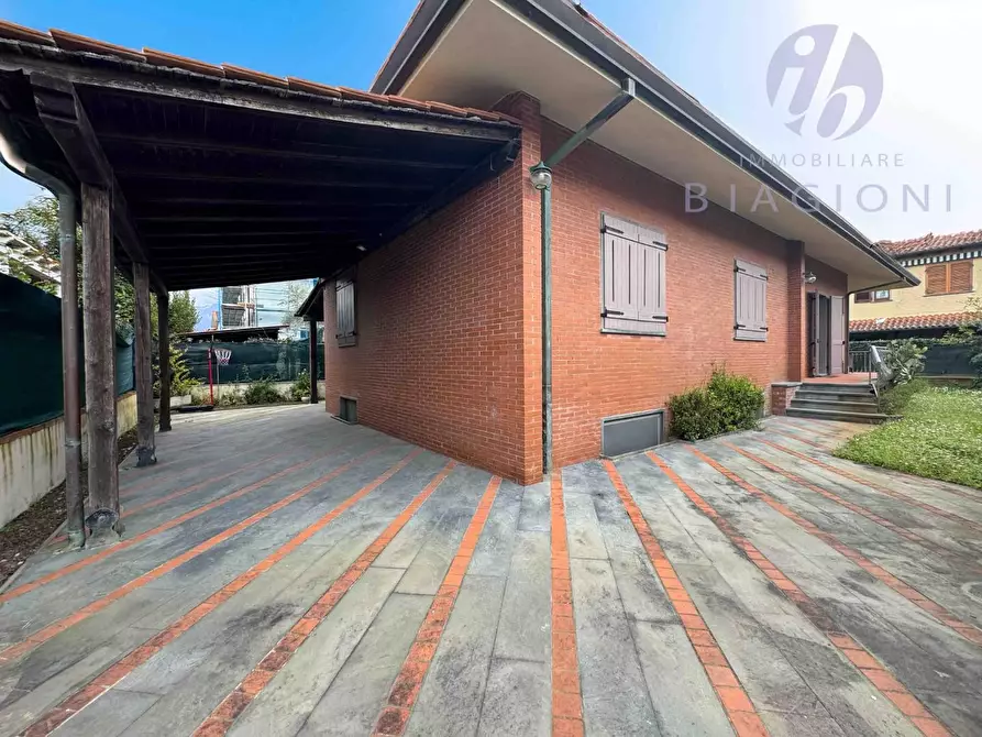 Immagine 3 di Casa indipendente in vendita  a Forte Dei Marmi