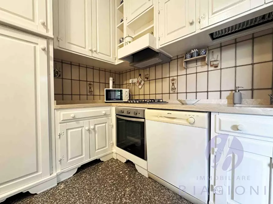 Immagine 12 di Casa indipendente in vendita  a Forte Dei Marmi