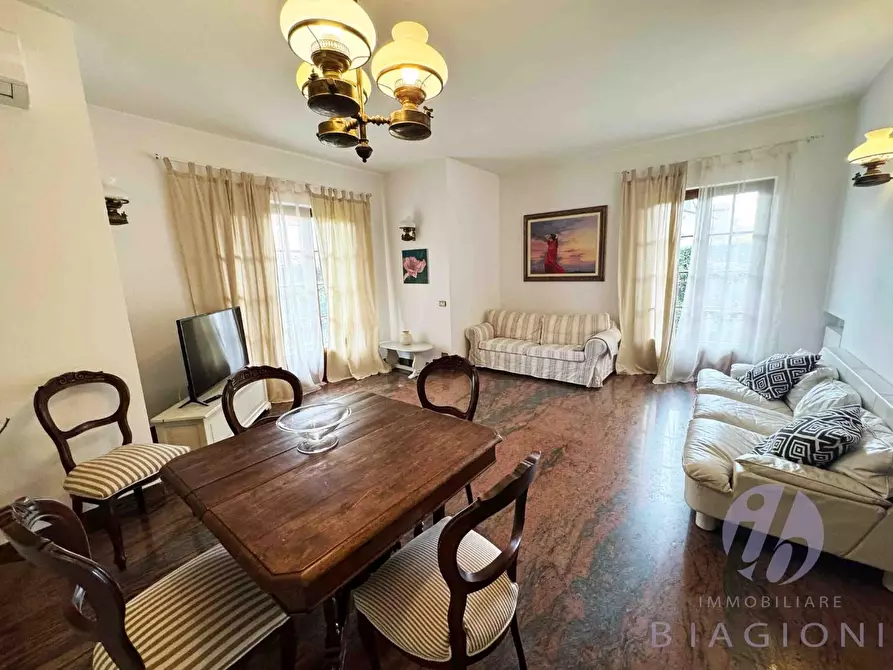 Immagine 19 di Casa indipendente in vendita  a Forte Dei Marmi