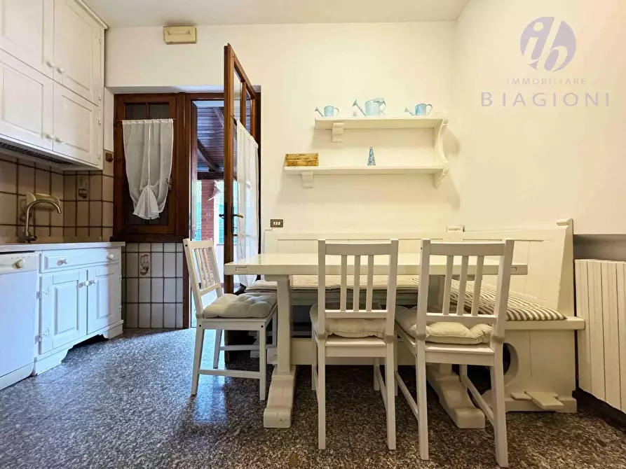 Immagine 13 di Casa indipendente in vendita  a Forte Dei Marmi