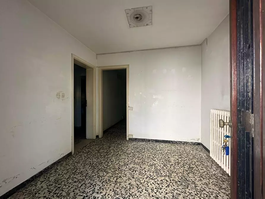 Immagine 16 di Villa in vendita  a Lucca