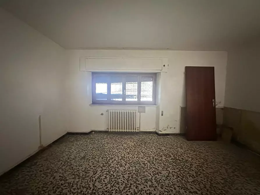 Immagine 20 di Villa in vendita  a Lucca