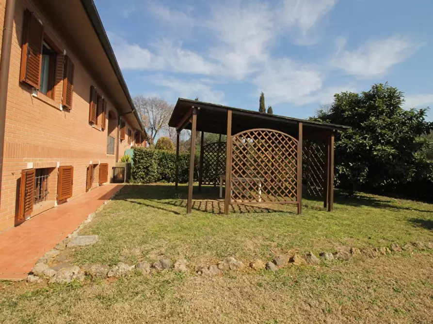 Immagine 23 di Appartamento in vendita  a Colle Di Val D'elsa