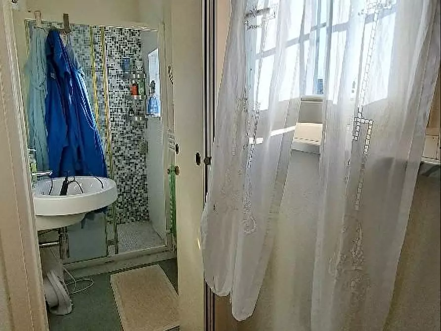 Immagine 18 di Villa in vendita  a Pisa