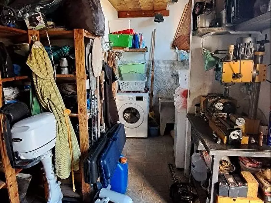 Immagine 37 di Villa in vendita  a Pisa