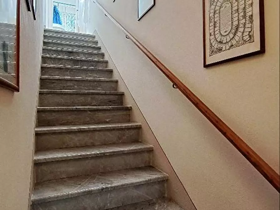 Immagine 17 di Villa in vendita  a Pisa