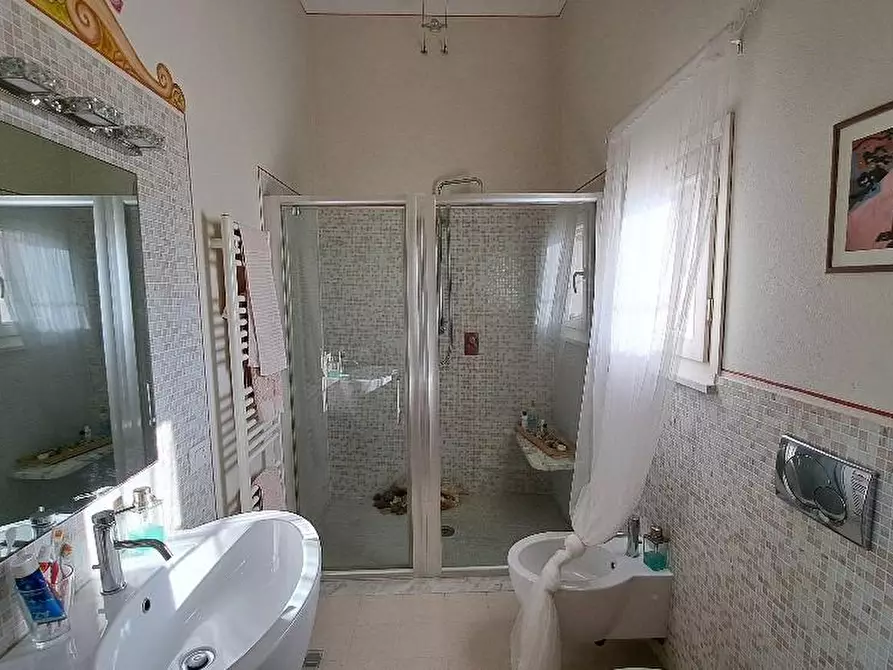 Immagine 23 di Villa in vendita  a Pisa