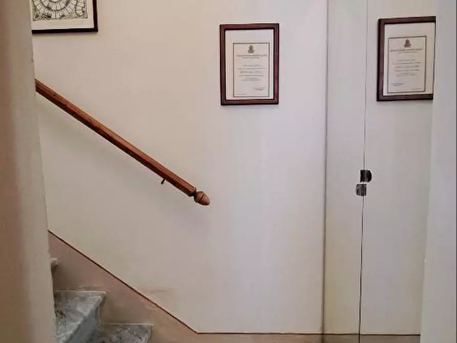 Immagine 16 di Villa in vendita  a Pisa