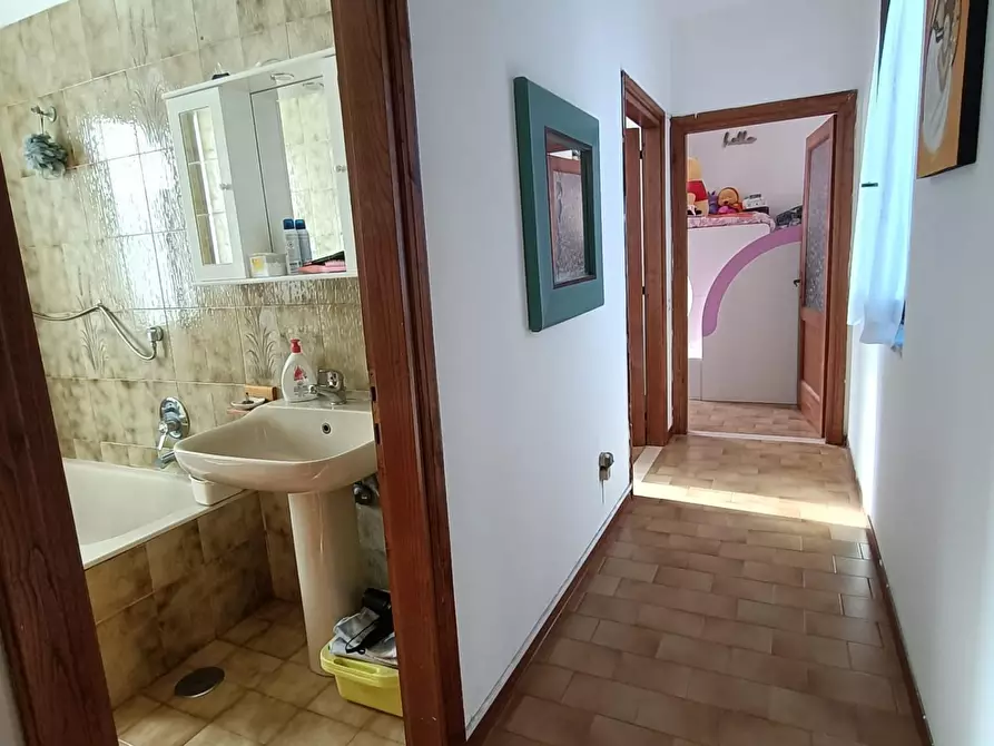 Immagine 11 di Casa semindipendente in vendita  a Carrara