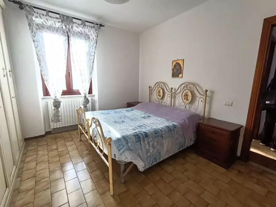 Immagine 7 di Casa semindipendente in vendita  a Carrara