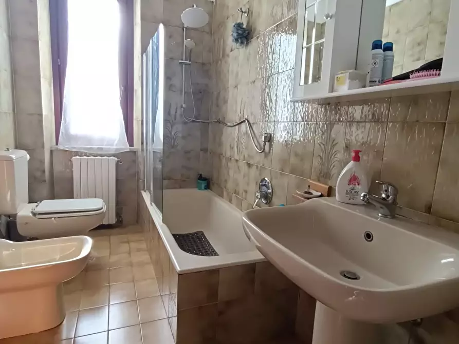 Immagine 30 di Casa semindipendente in vendita  a Carrara