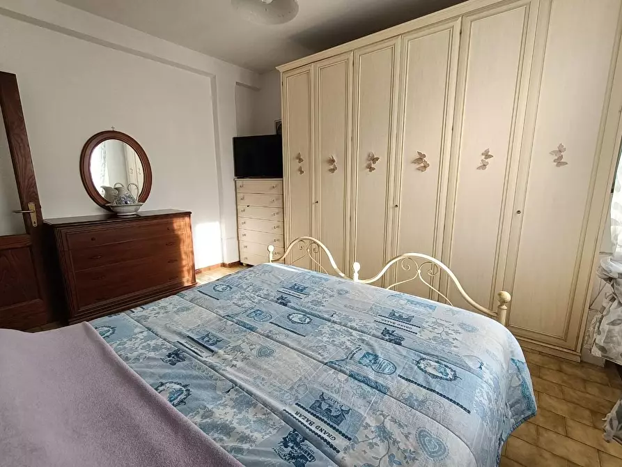 Immagine 25 di Casa semindipendente in vendita  a Carrara