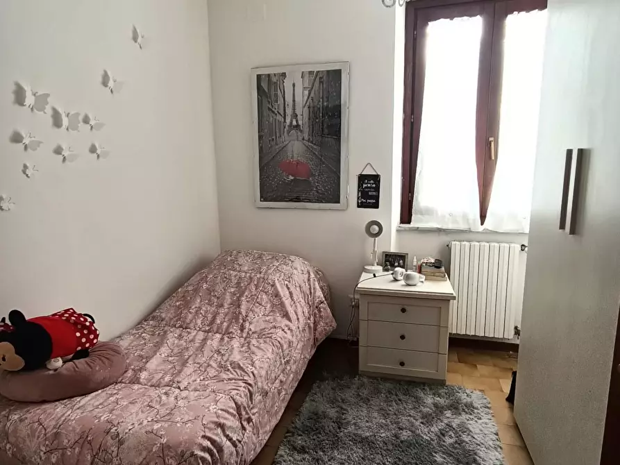 Immagine 9 di Casa semindipendente in vendita  a Carrara