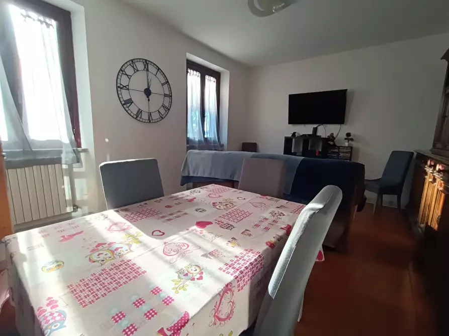 Immagine 1 di Casa semindipendente in vendita  a Carrara
