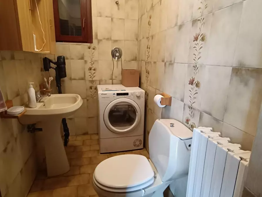 Immagine 5 di Casa semindipendente in vendita  a Carrara