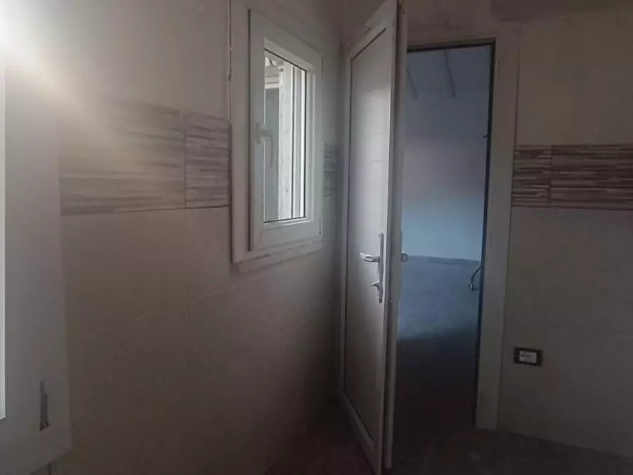 Immagine 7 di Appartamento in vendita  a Carrara