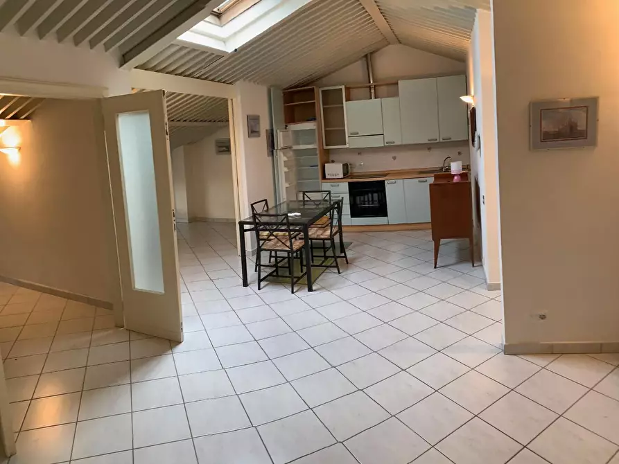 Immagine 4 di Appartamento in affitto  a Camaiore