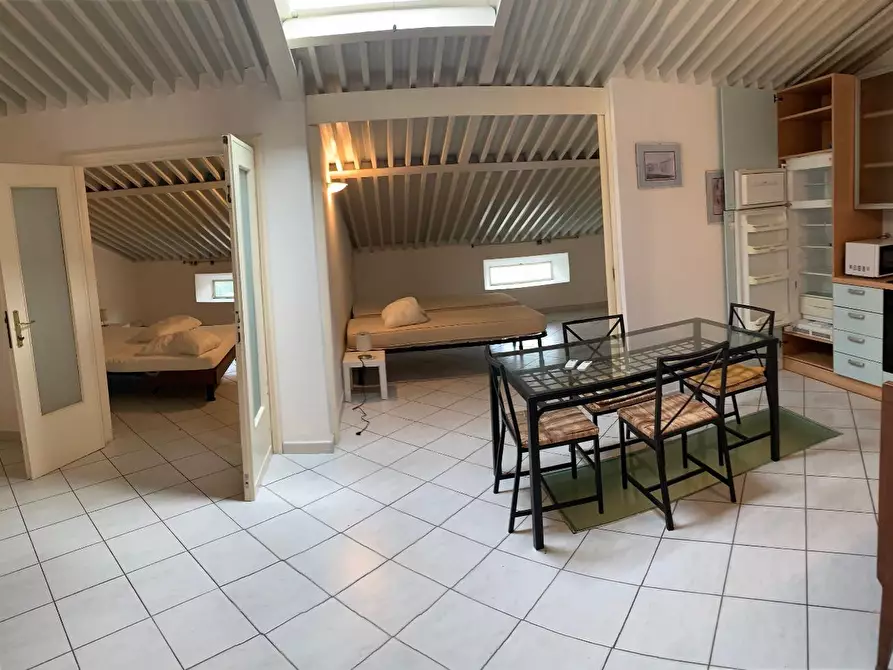 Immagine 3 di Appartamento in affitto  a Camaiore