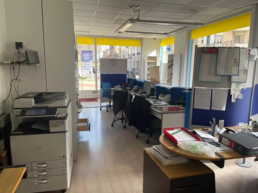 Immagine 1 di Attività commerciale in vendita  a Torino