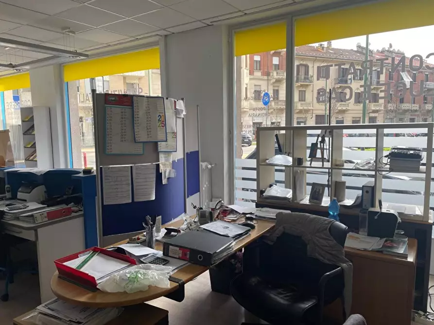 Immagine 3 di Attività commerciale in vendita  a Torino