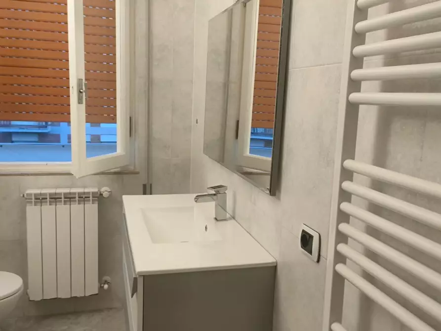 Immagine 12 di Appartamento in affitto  a Camaiore