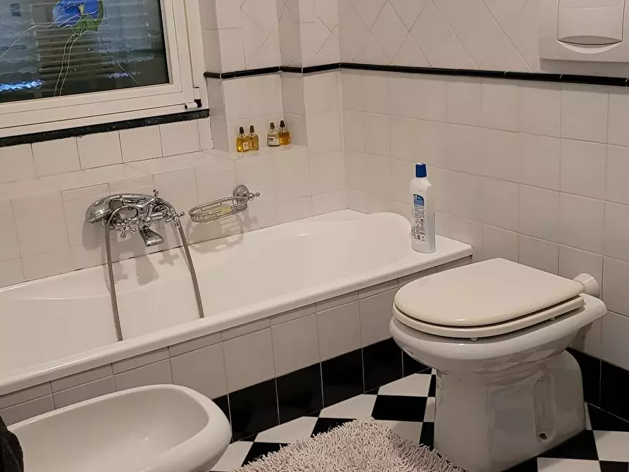 Immagine 24 di Casa bifamiliare in vendita  a Sarzana