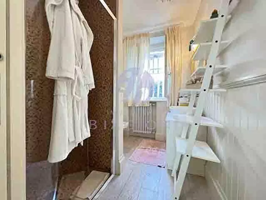 Immagine 18 di Villa in vendita  a Forte Dei Marmi