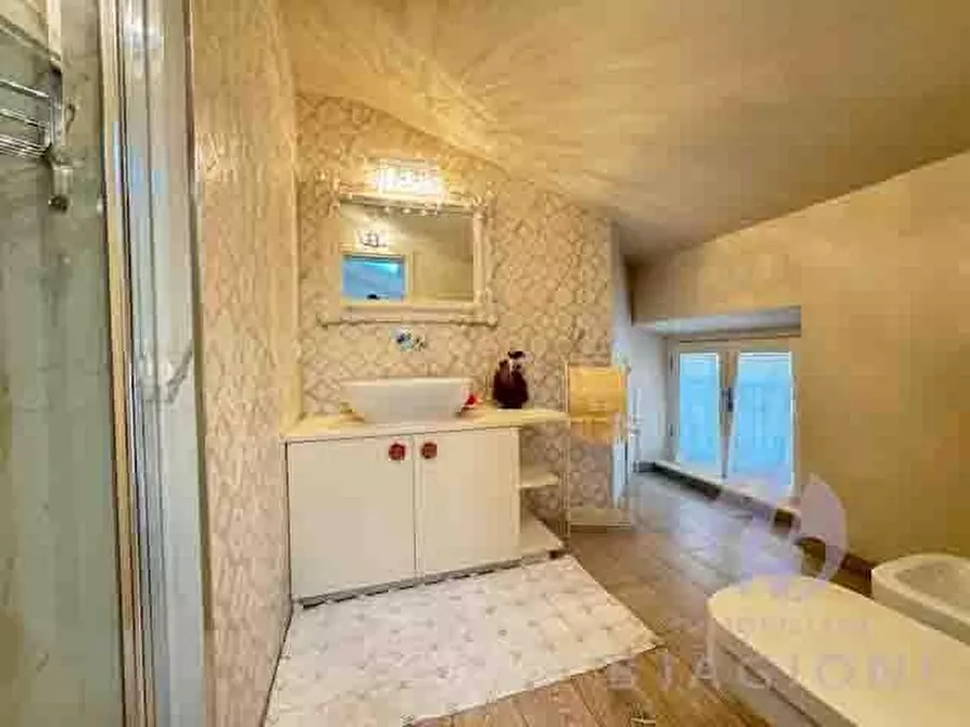 Immagine 10 di Villa in vendita  a Forte Dei Marmi