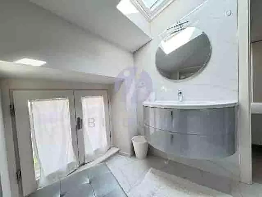 Immagine 14 di Villa in vendita  a Forte Dei Marmi