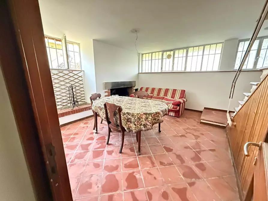 Immagine 15 di Appartamento in vendita  a Massa